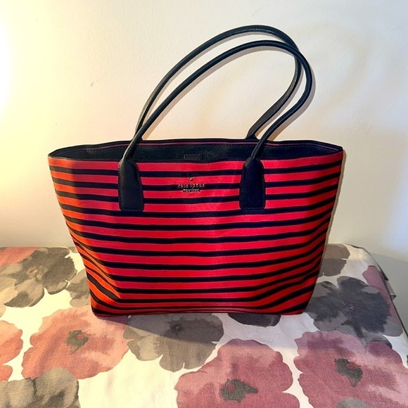 kate spade Handbags - Kate Spade Catie Classic Red and Navy Striped Tote Bag LIKE NEW